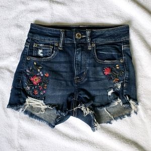 COPY - American Eagle Floral Embroidered Shorts
